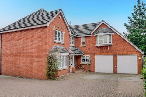 5 bedroom detached house for sale, Barons Close, Kirby Muxloe