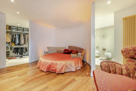 4 bedroom terraced house for sale, Blenheim Terrace, St Johns Wood, London, NW8