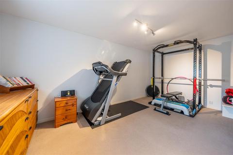 20 Green Park, Kinross, KY13 8UA