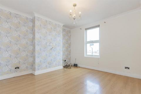 2 bedroom end of terrace house for sale, Iron Mill Lane, Crayford, Dartford, Kent