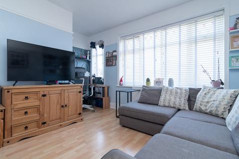 2 bedroom flat to rent, Malvern Road, Bournemouth,