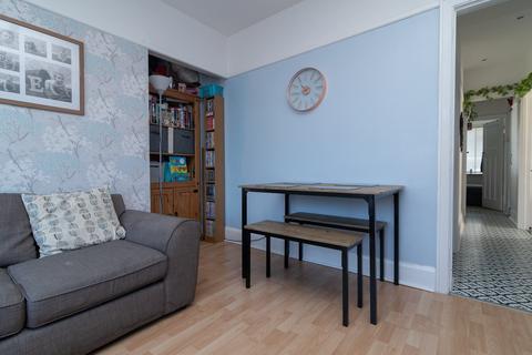 2 bedroom flat to rent, Malvern Road, Bournemouth,