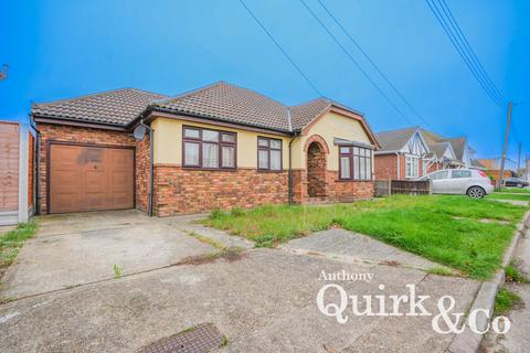 3 bedroom detached bungalow for sale, Lilac Avenue, Canvey Island, SS8