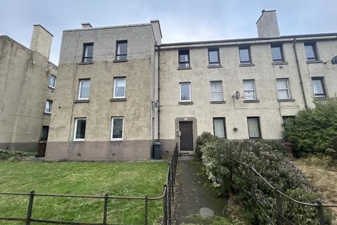 2 bedroom flat to rent, Craigentinny Road, Craigentinny, Edinburgh, EH7