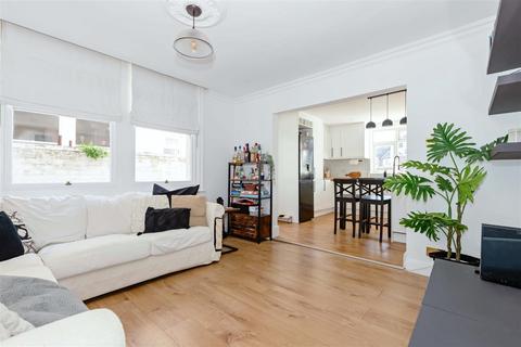 Flat 3, 9 - 11 Alexandra Road, Worthing, BN11 2DX