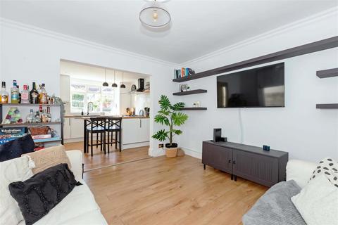 Flat 3, 9 - 11 Alexandra Road, Worthing, BN11 2DX