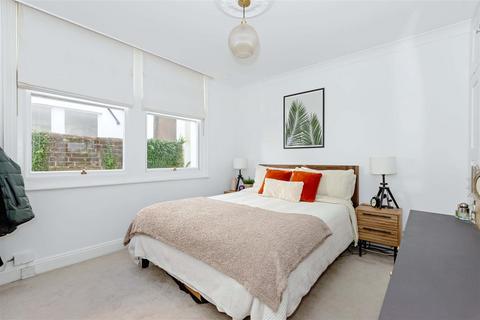 Flat 3, 9 - 11 Alexandra Road, Worthing, BN11 2DX