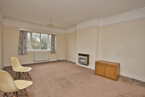 2 bedroom flat for sale, Broadfield Court, Broadfield Road, Folkestone