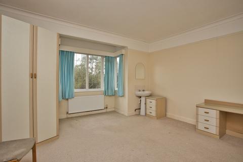 2 bedroom flat for sale, Broadfield Court, Broadfield Road, Folkestone