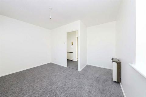 27 Caroline Close, West Drayton, UB7 7LF