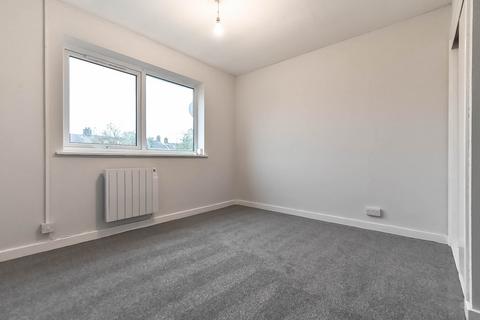 2 bedroom flat to rent, Maple Leaf Court, Burton Road, Cottingham, East Yorkshire, HU16