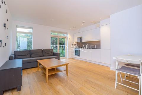 2 bedroom flat to rent, Graham Road, London NW4