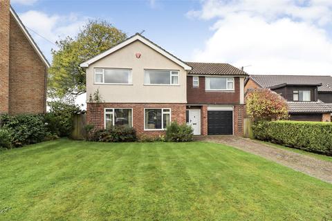 4 bedroom detached house for sale, Veronica Drive, Fleet GU51