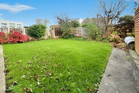 2 bedroom detached bungalow for sale, Ffordd Penrhwylfa, Prestatyn, Denbighshire LL19 8BS