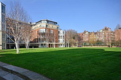 1 bedroom flat for sale, Coleridge Gardens, Chelsea, London, SW10