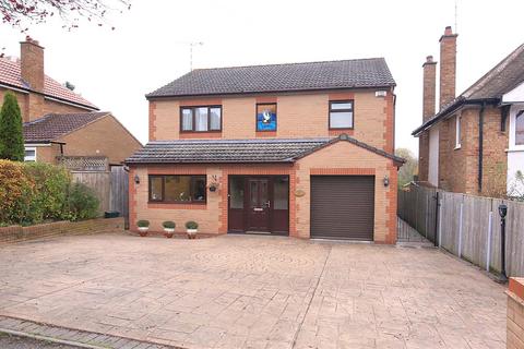 4 bedroom detached house for sale, Barton Road, Rugby CV22