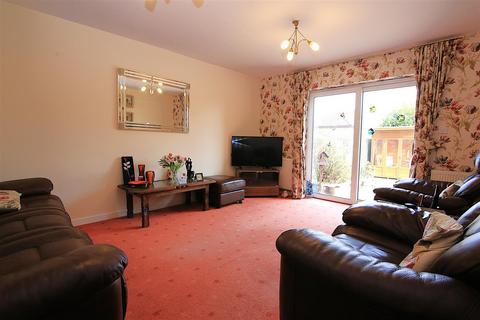 4 bedroom detached house for sale, Barton Road, Rugby CV22