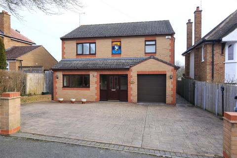 4 bedroom detached house for sale, Barton Road, Rugby CV22