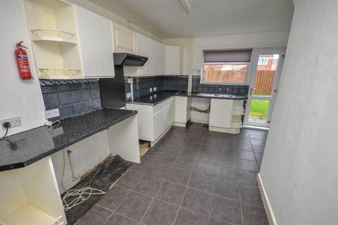 3 bedroom end of terrace house for sale, Laybourn Gardens, South Shields