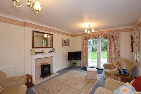 3 bedroom bungalow to rent, Lynstone, Bude