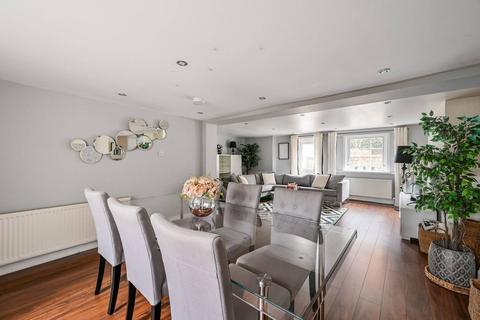 undefined, Lower Road, Rotherhithe, London, SE8
