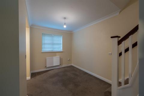 3 bedroom terraced house for sale, Robin Close, Stowmarket IP14