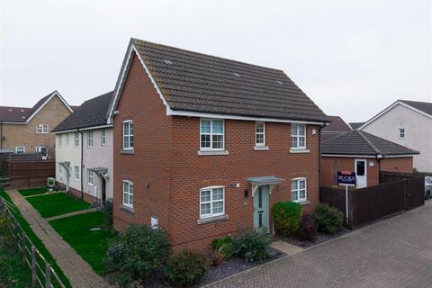 3 bedroom terraced house for sale, Robin Close, Stowmarket IP14