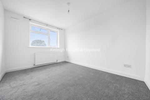 2 bedroom maisonette to rent, Highfield Avenue Erith DA8