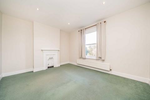 4 bedroom terraced house to rent, Clifton Road, Kingston Upon Thames KT2