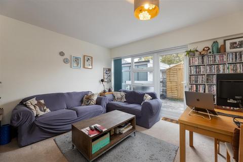 2 bedroom property for sale, Upper Richmond Road, London