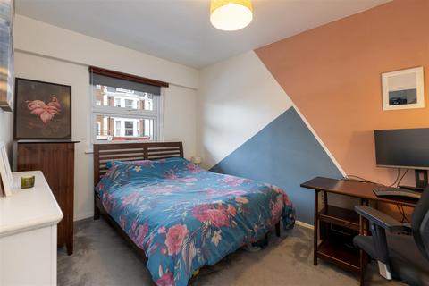 2 bedroom property for sale, Upper Richmond Road, London