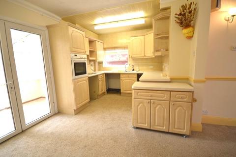 3 bedroom semi-detached house to rent, North Approach, Hertfordshire WD25