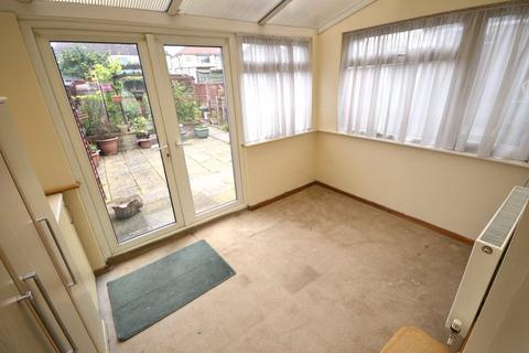 3 bedroom semi-detached house to rent, North Approach, Hertfordshire WD25