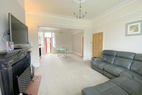 98 Station Road, Great Coates, Grimsby, DN37 9NN
