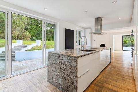 6 bedroom detached house for sale, Oxshott Road, Leatherhead, Surrey, KT22