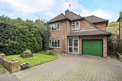 4 bedroom detached house for sale, Lincoln Drive, Surrey GU22