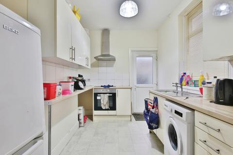 2 bedroom terraced house for sale, Washington Street, Hull, HU5 1PN