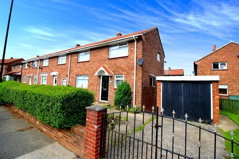 3 bedroom house to rent, Stoneleigh Avenue, Longbenton, Newcastle Upon Tyne