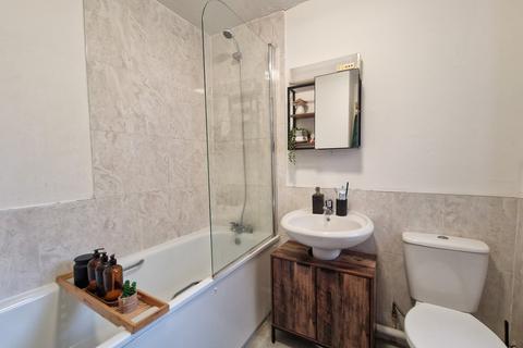 3 Blunham Road, Biggleswade, SG18 8BY