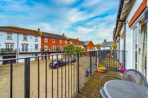 3 bedroom terraced house for sale, Ducking Stool Walk, Christchurch, Dorset, BH23