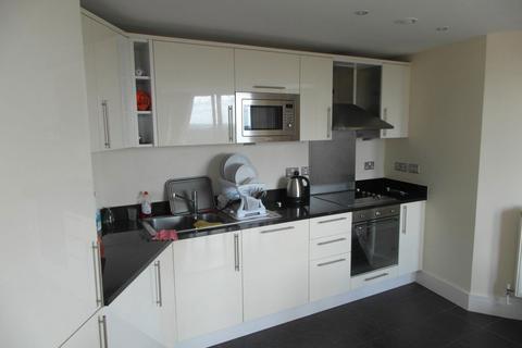 2 bedroom apartment to rent, Raphael House Ilford