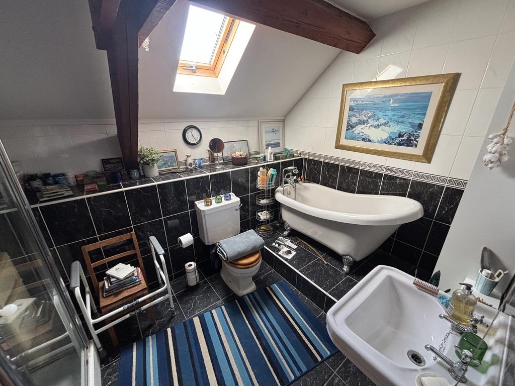 Family bathroom