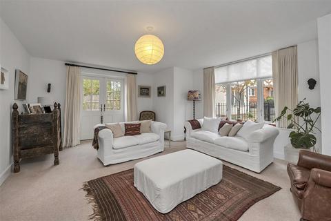 4 bedroom detached house for sale, Greene Mews, Bury St. Edmunds