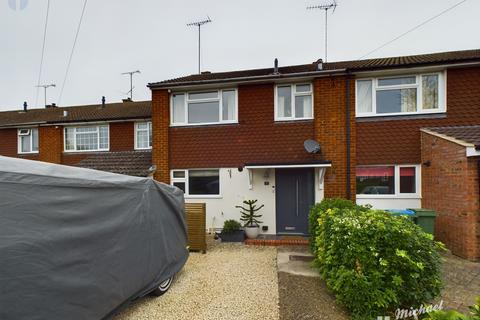 3 bedroom terraced house for sale, Lancaster Road, Aylesbury