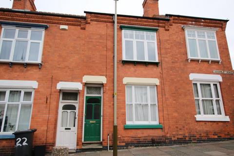 5 bedroom terraced house to rent, Leicester LE2