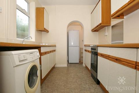 4 bedroom terraced house to rent, Leicester LE2