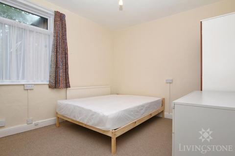 4 bedroom terraced house to rent, Leicester LE2