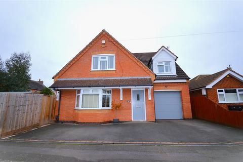 4 bedroom detached house for sale, Avenue Road, Queniborough, Leicester