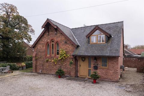 3 bedroom detached house for sale, Wrexham Road, Bulkeley