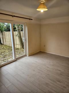 2 bedroom house to rent, Saunders Road, Oxford, Oxfordshire